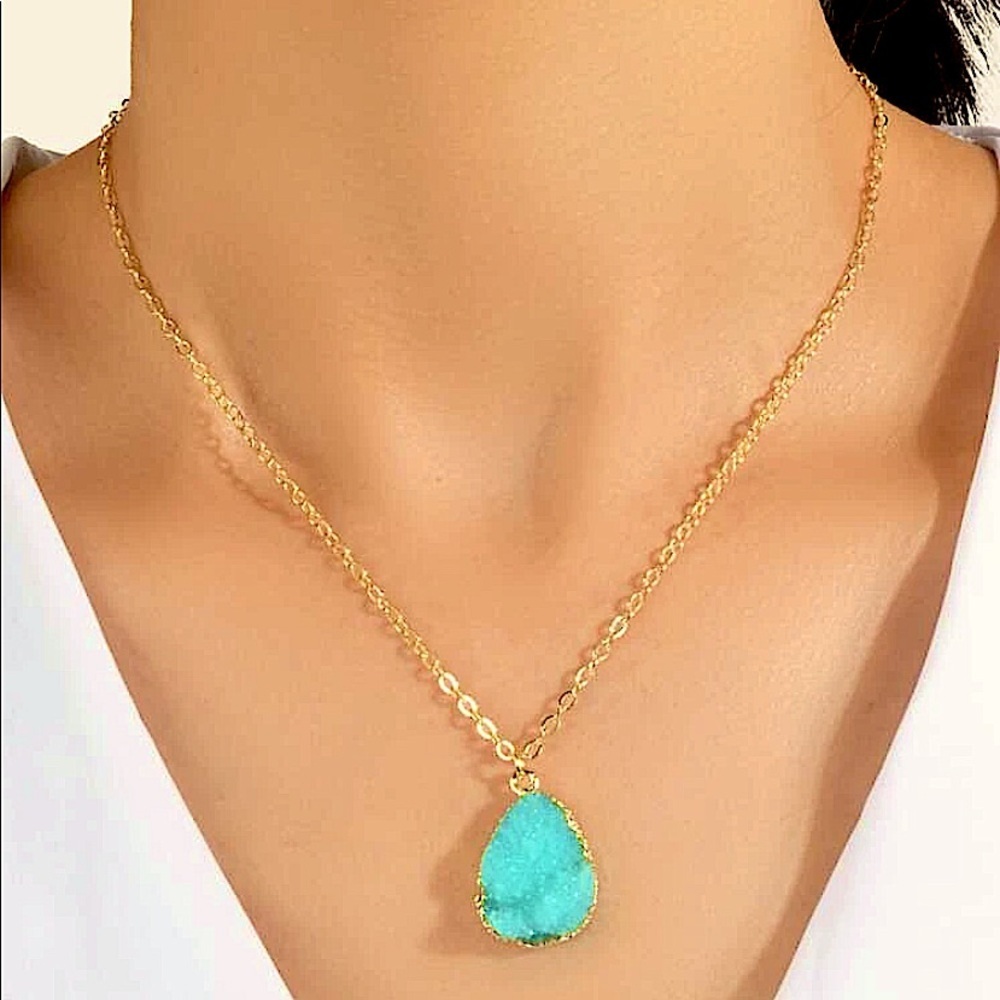Gold Resin Water Drop Necklace
